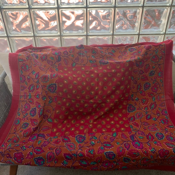 Vintage Guy Laroche long rectangle scarf - Picture 2 of 3